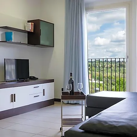 Apart-hotel Porta Pispini 4*