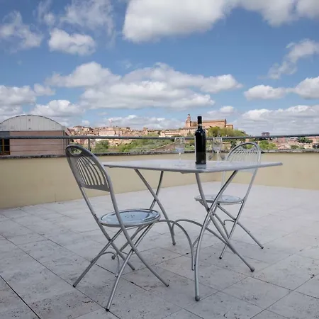 Aparthotel Porta Pispini 4*